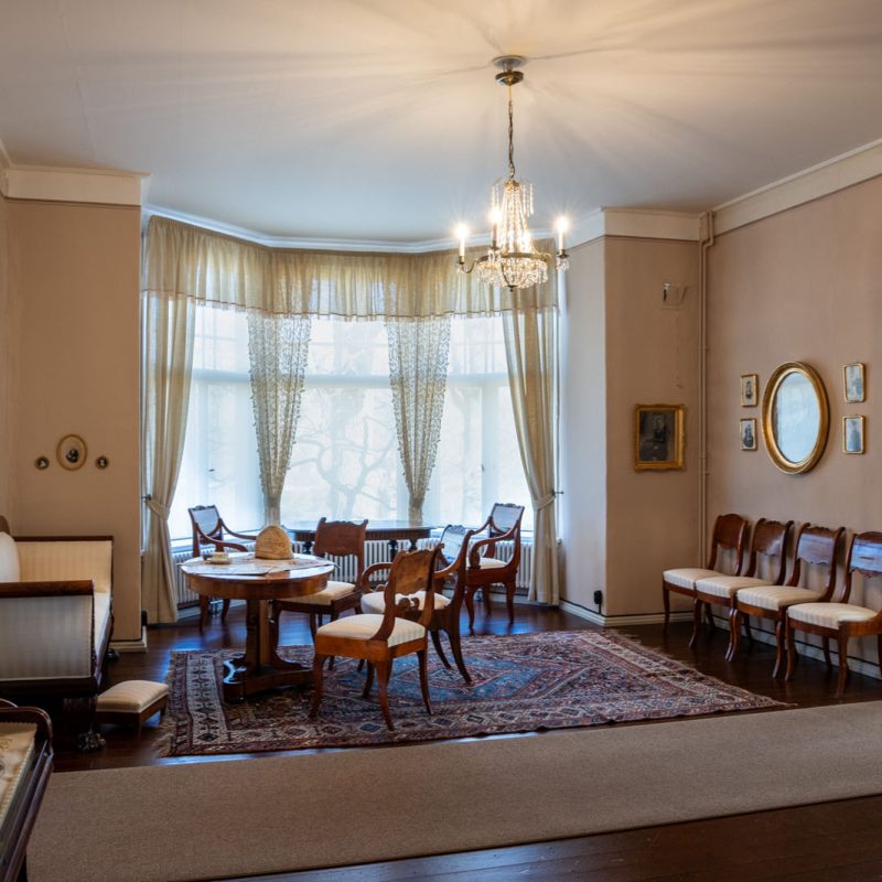20260421_Hakanbolen_Kartano_Indoors_0101-HDR_photo_pyryantero
