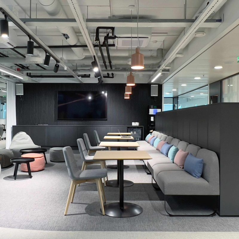 Figure-Taloushallinto,-Bloq-canvas,-Itu-Design