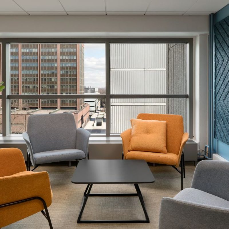 Lepotuolit-ja-ikkunanäkymä-lowres