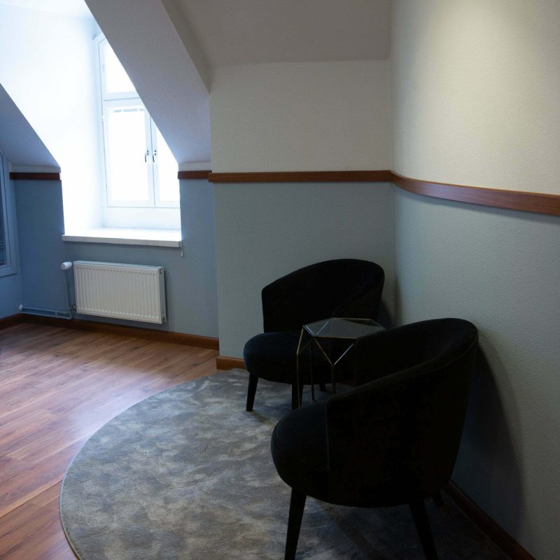 Redhill-Games-Satine