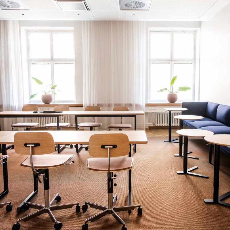 Toimisto-Helsingissä-Vepsäläinen-Business-esmeralda-2